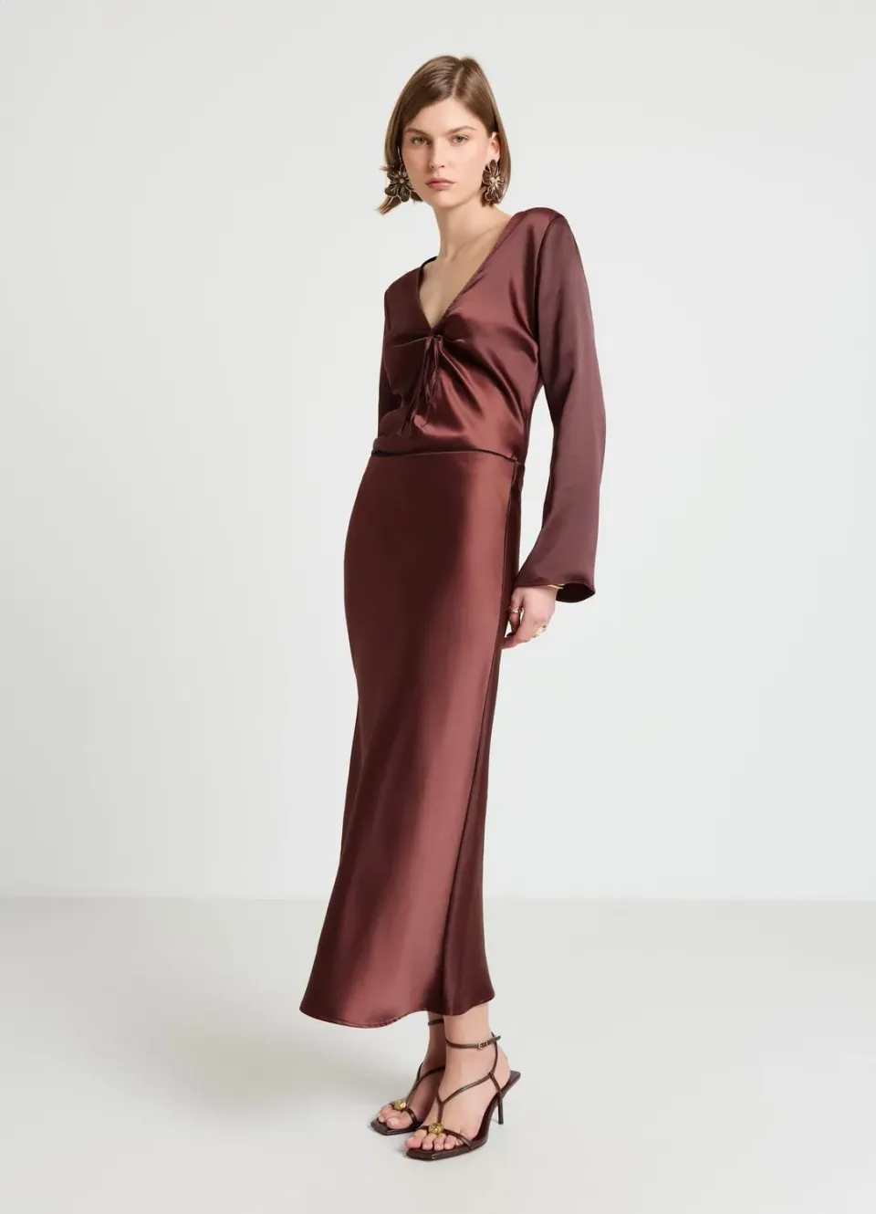 Calliope blouse satinée femme col V à nœud