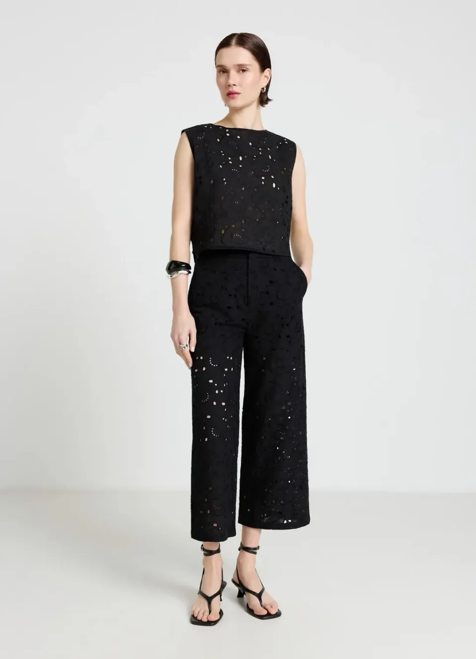 Calliope Pantalon culotte femme broderie sangallo