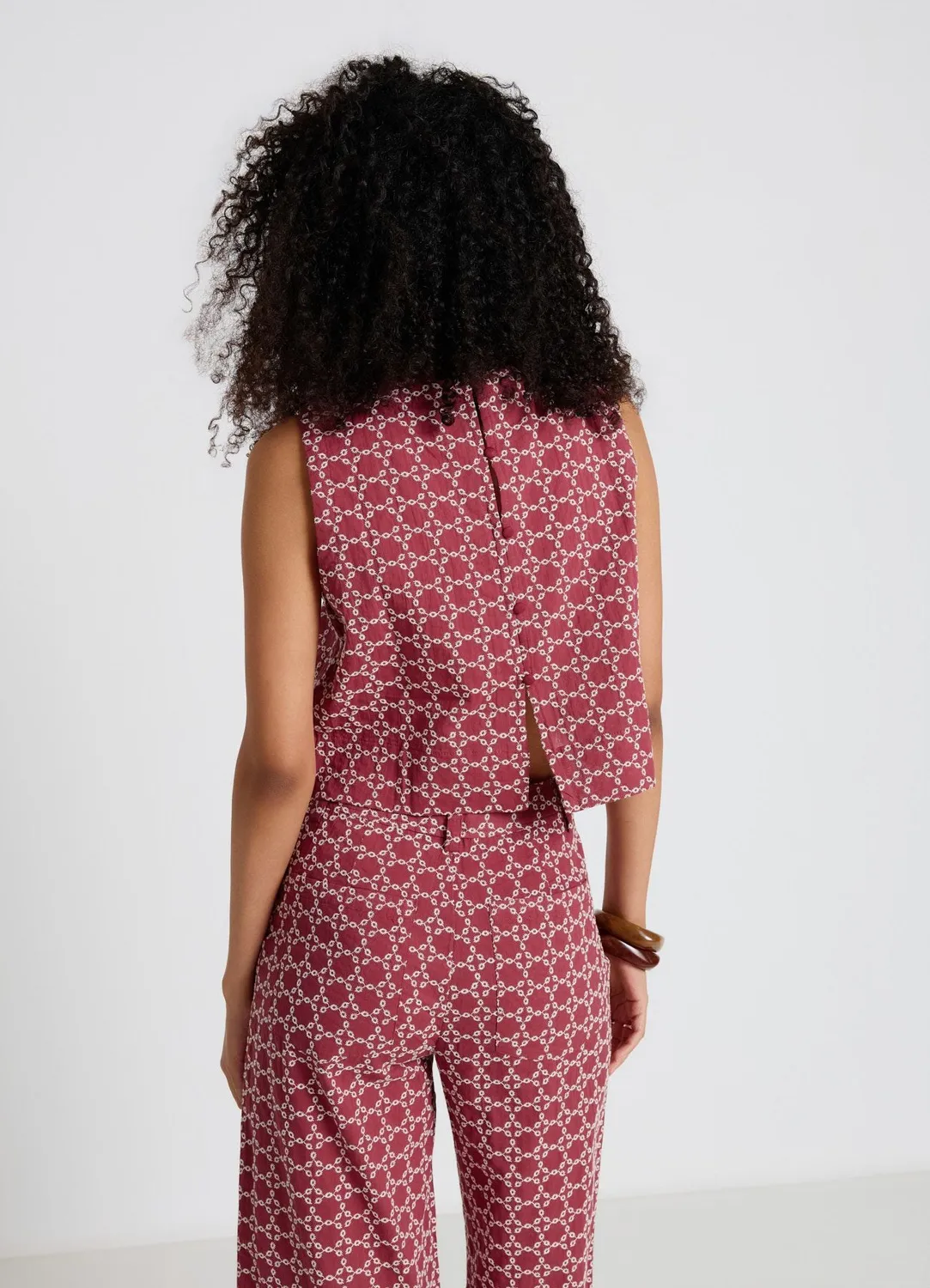 Calliope top broderie anglaise femme sans manches
