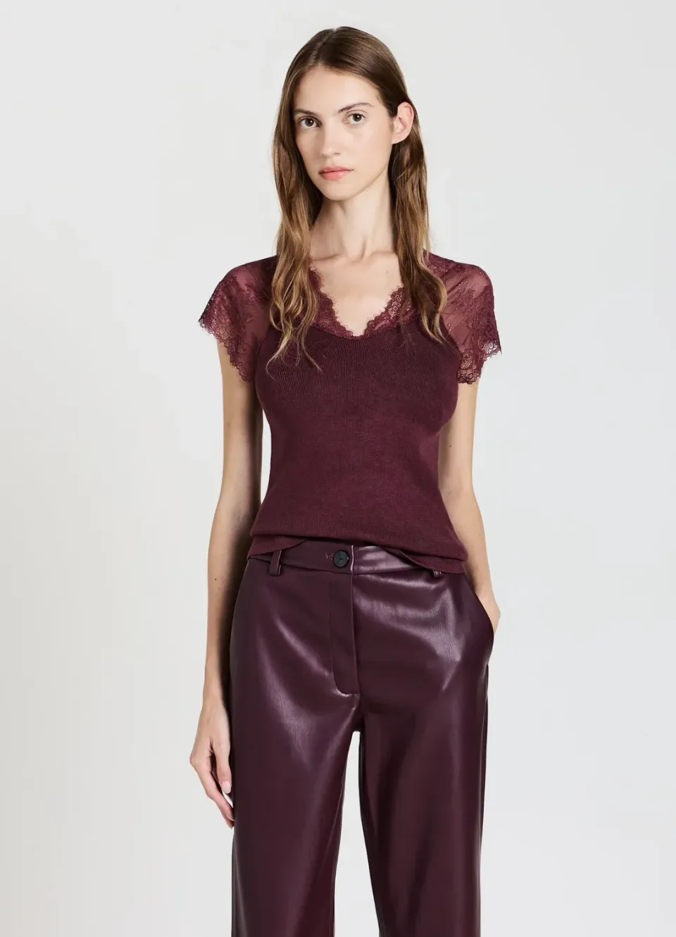 Calliope Top col V dentelle femme taille S