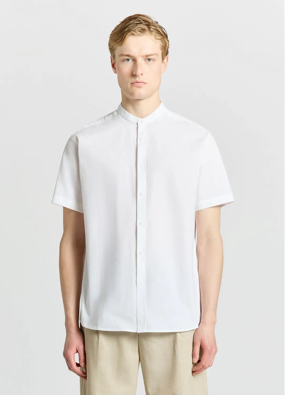 Calliope chemise homme col coréen manches courtes