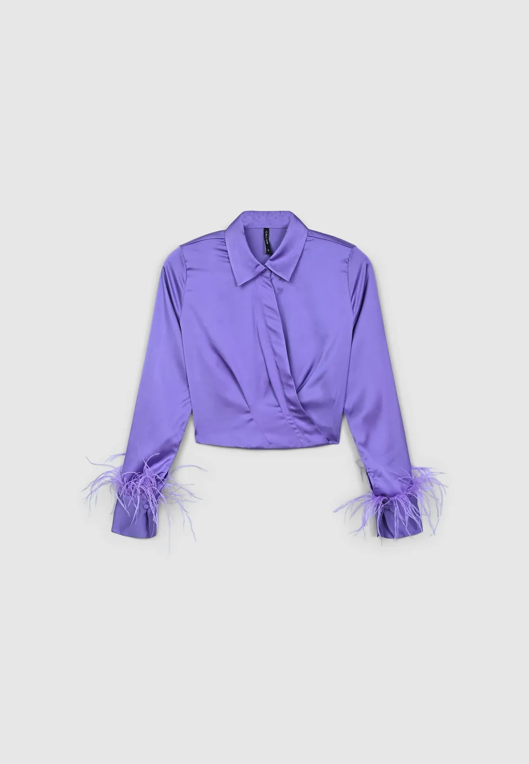 Calliope chemise satinée plumes femme longues