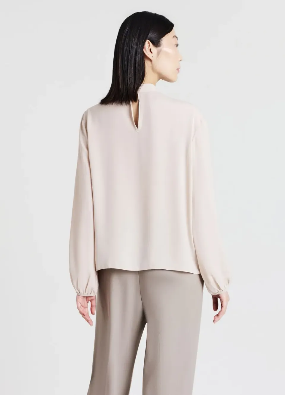 Calliope blouse à volants manches longues unie