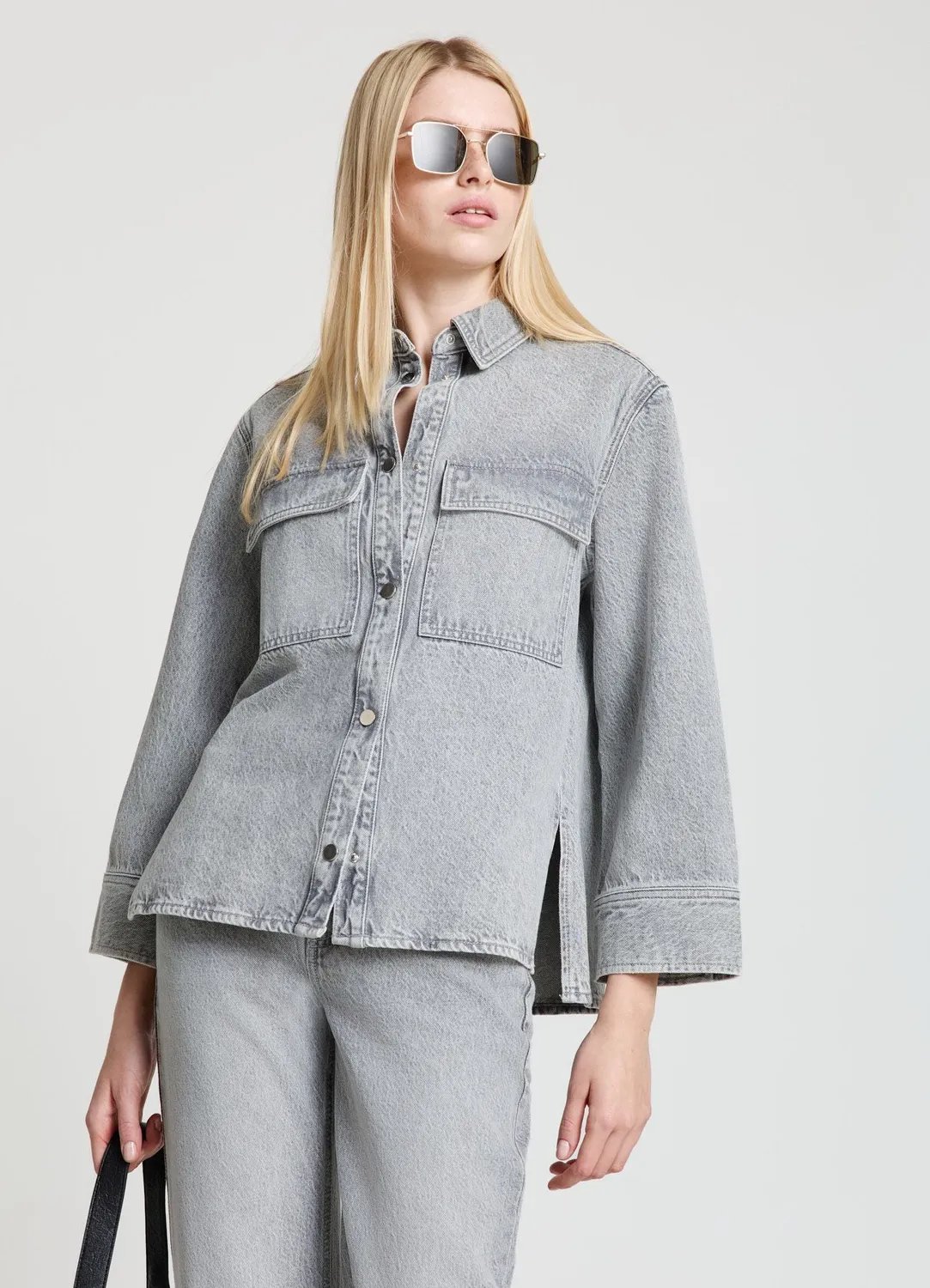 Calliope chemise denim poches femme coupe regular