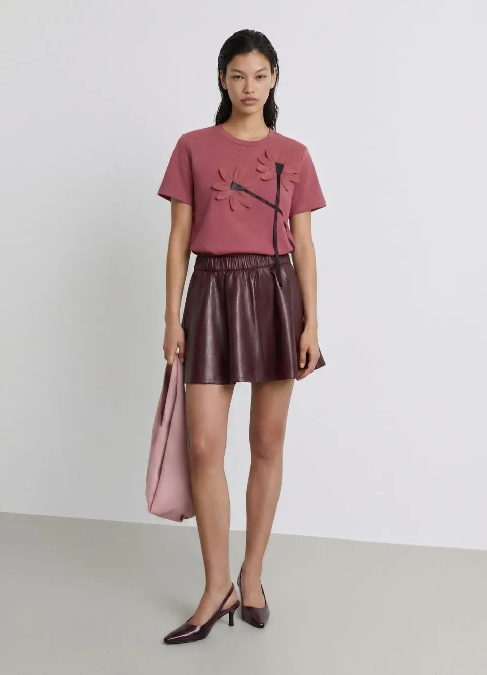 Calliope t-shirt fleurs appliquées manches courtes femme