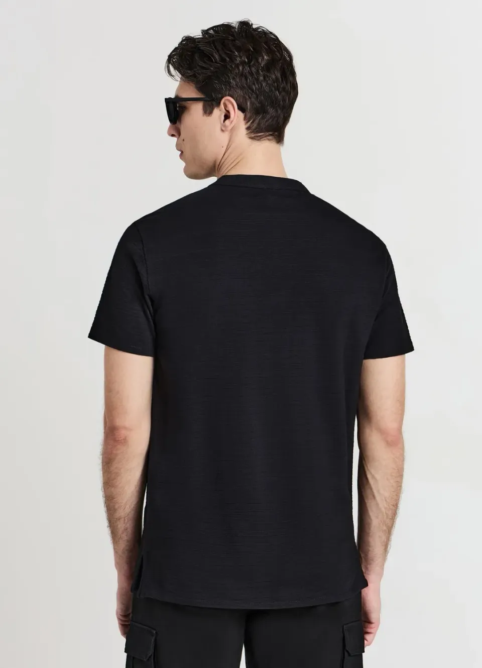 Calliope t-shirt homme coton col coréen uni