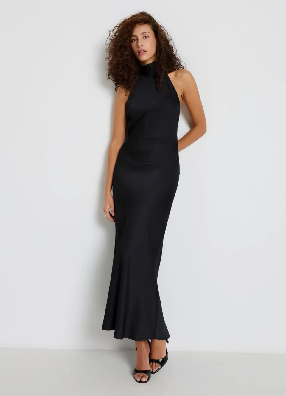 Calliope robe longue satinée femme dos nu nœud