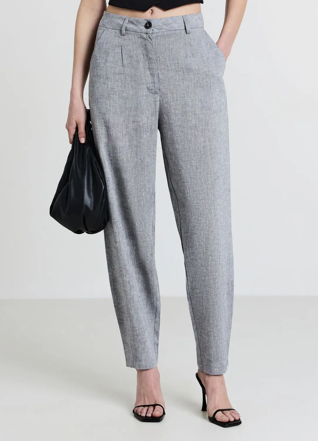 Calliope pantalon carrot femme uni regular