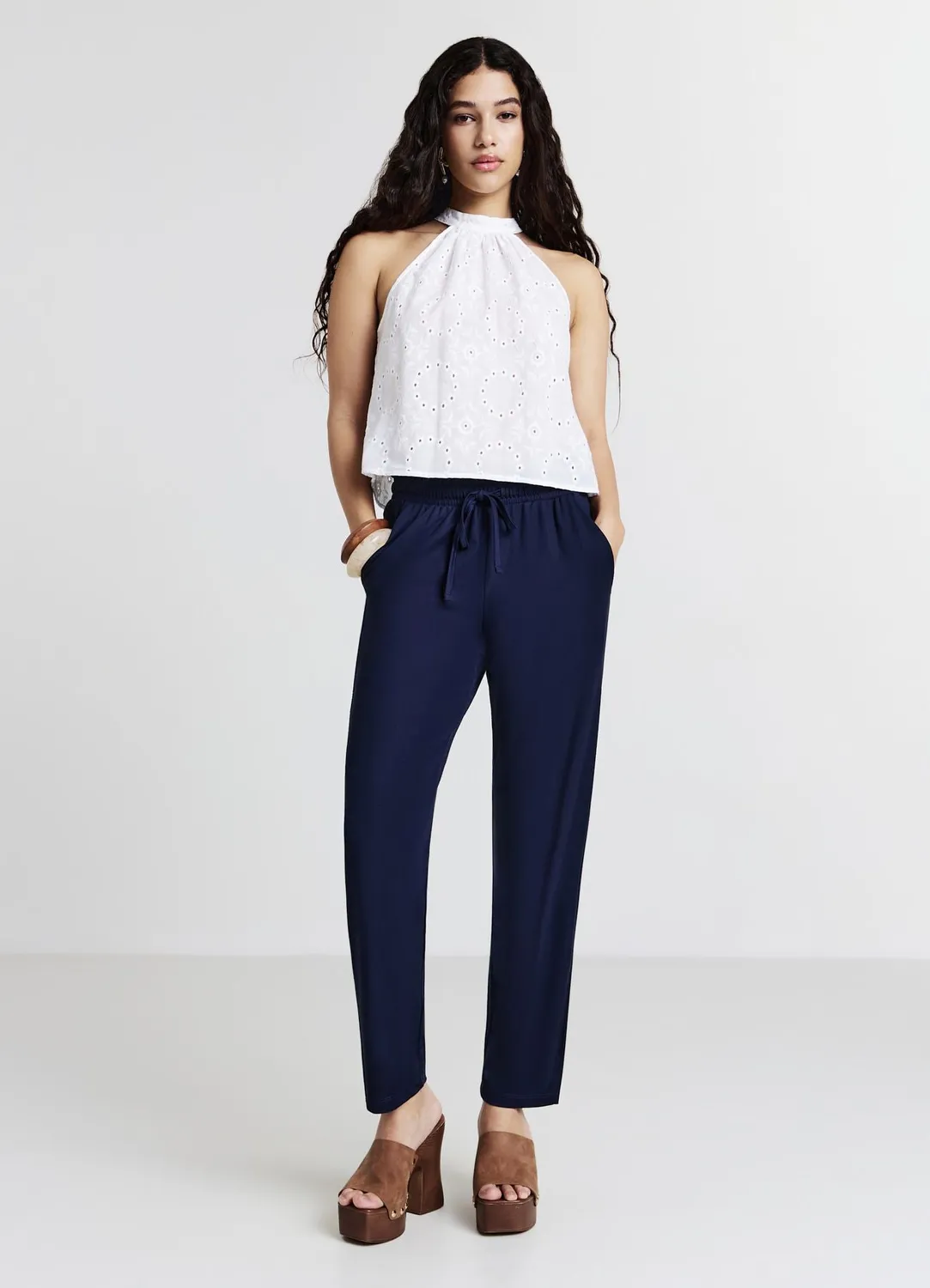 Calliope pantalon uni femme à cordon coupe droite