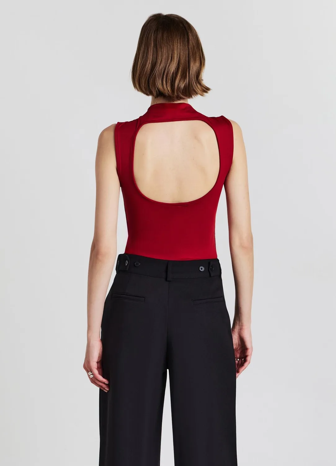 Calliope top dos nu femme sans manches