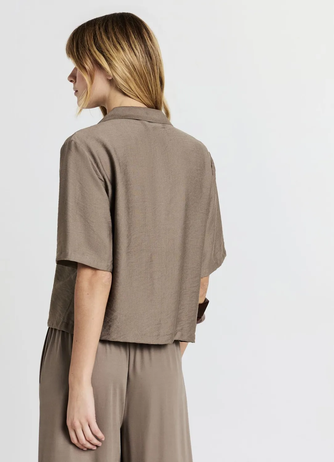 Chemisier Calliope femme col revers uni manches courtes