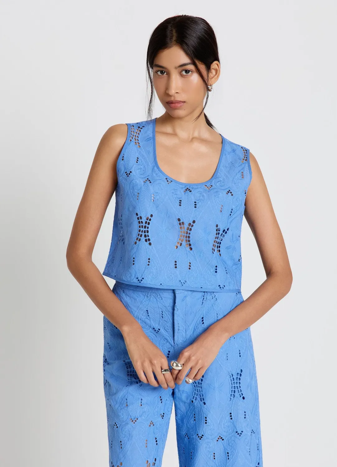 Calliope top sangallo femme ajouré col rond
