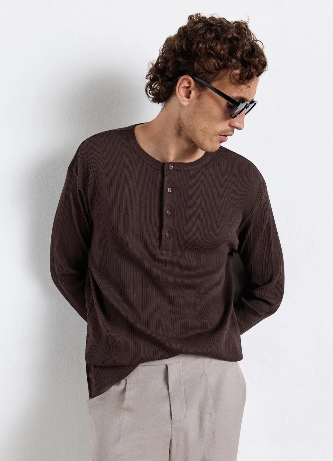 Calliope t-shirt henley côtelé homme manche longue
