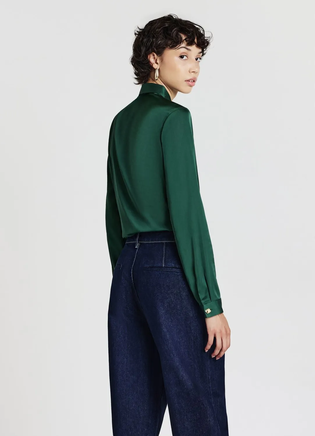 Calliope chemise satinée lavallière femme