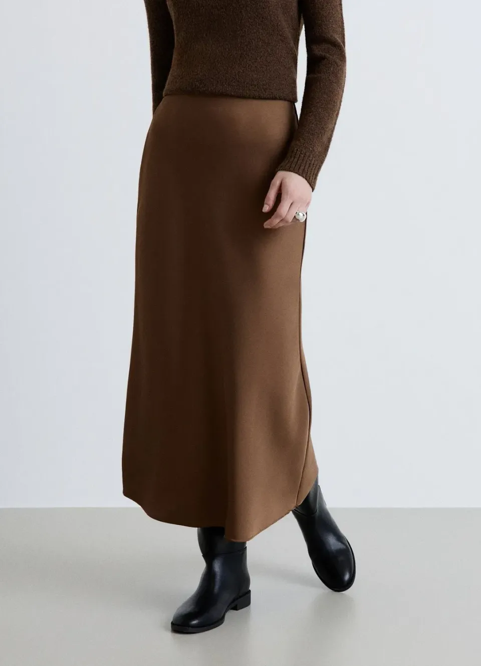 Calliope Jupe midi satinée unie femme évasée fluide