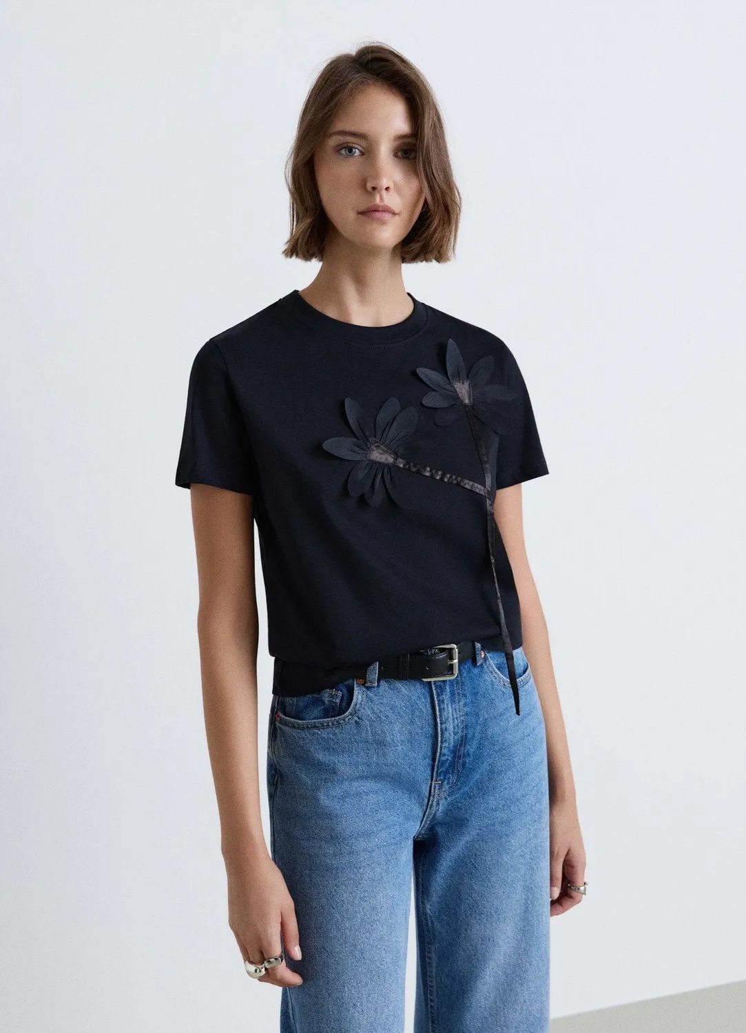 Calliope t-shirt femme fleurs appliquées col rond