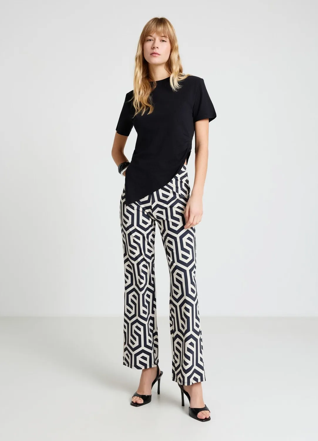 Calliope t-shirt froncé asymétrique femme col rond uni