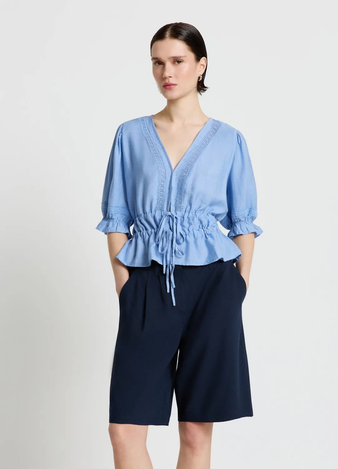 Calliope blouse ajour col V blouse lacets femme