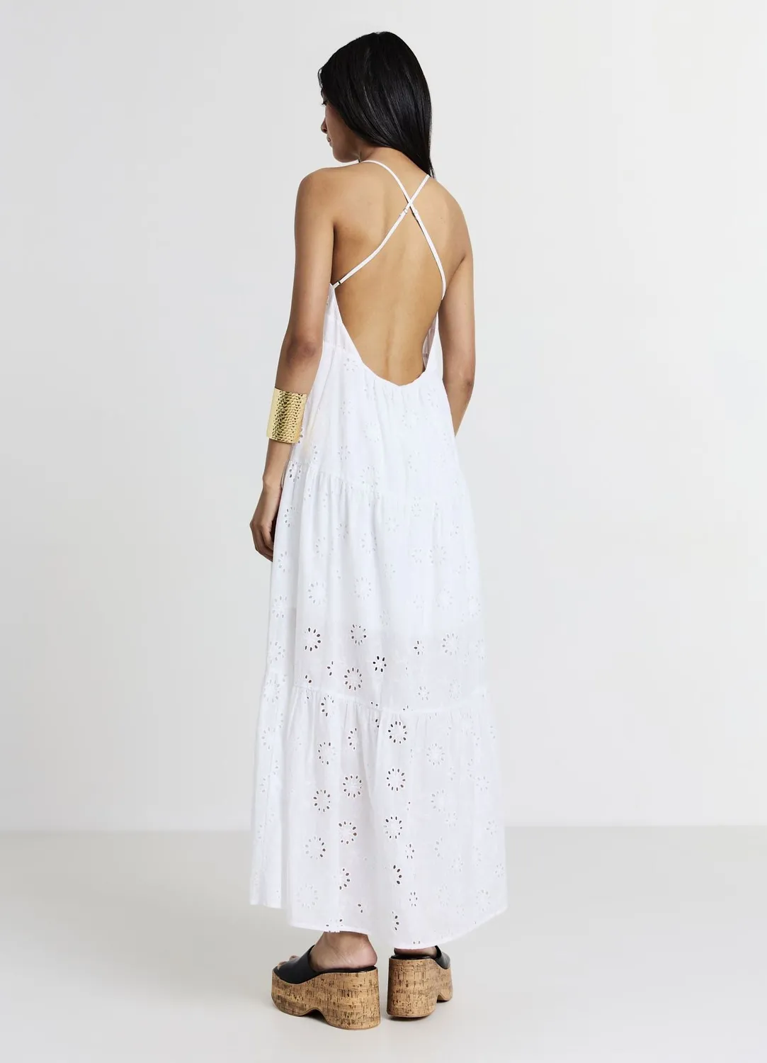 Calliope robe sangallo femme volants bretelles longue