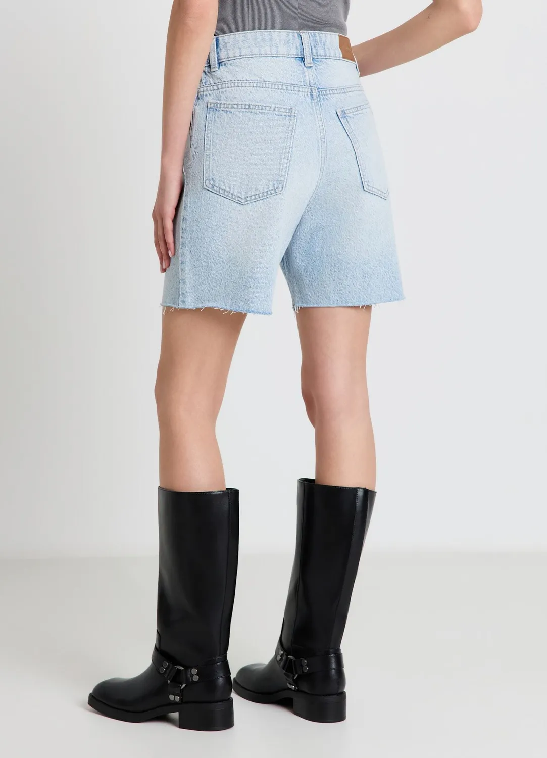 Calliope Bermuda jean femme brut cinq poches