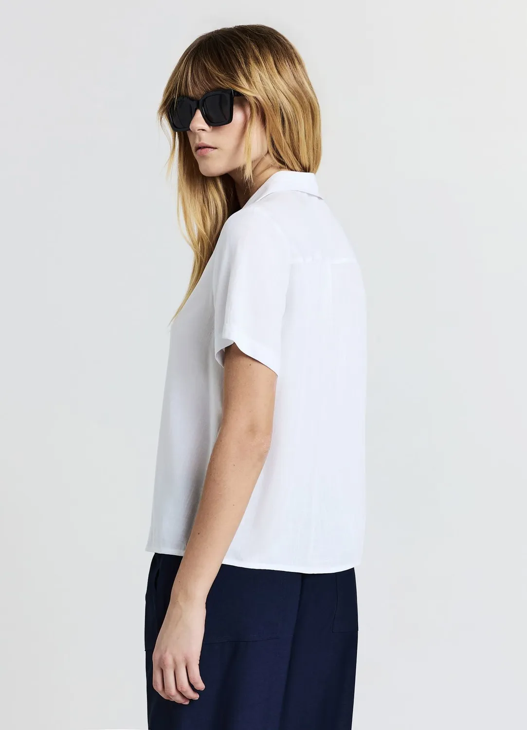 Calliope chemise femme manches courtes unie