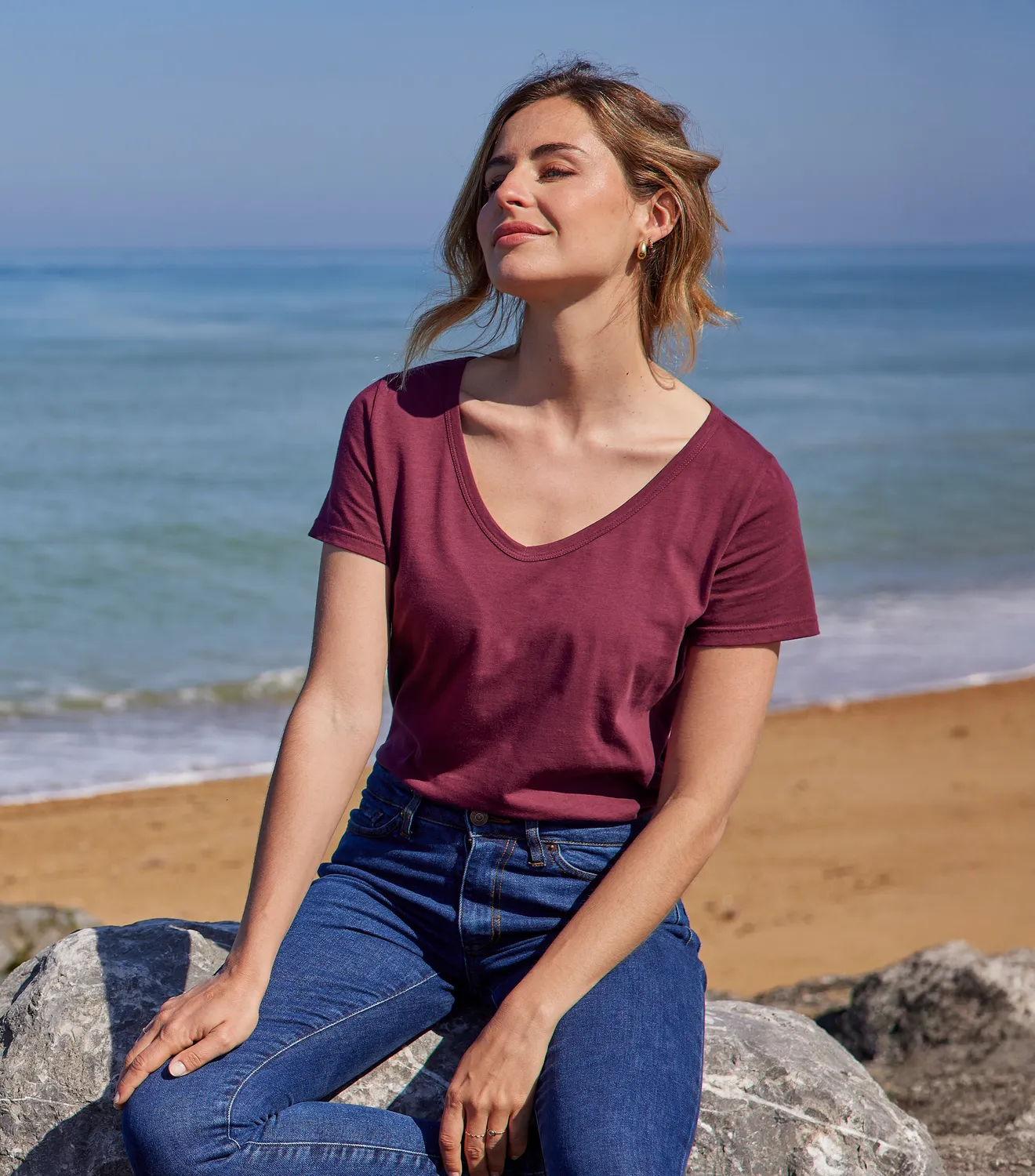Cocorico Intemporel t-shirt col V femme bordeaux coton