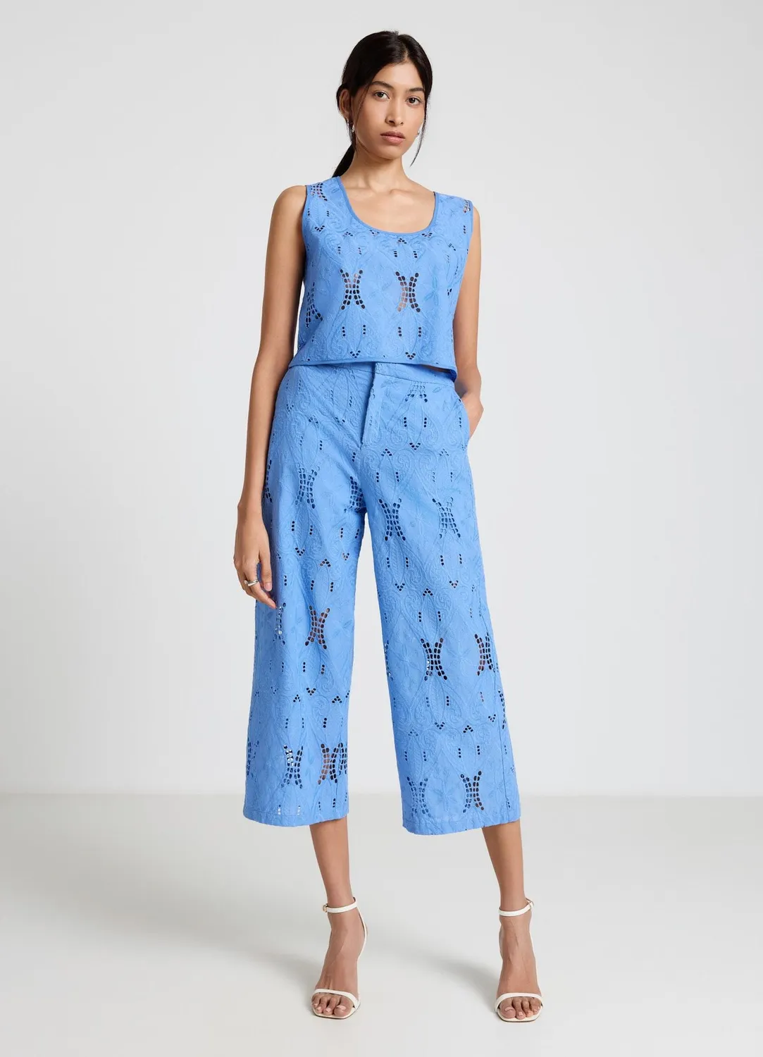 Calliope Pantalon culotte sangallo femme brodé