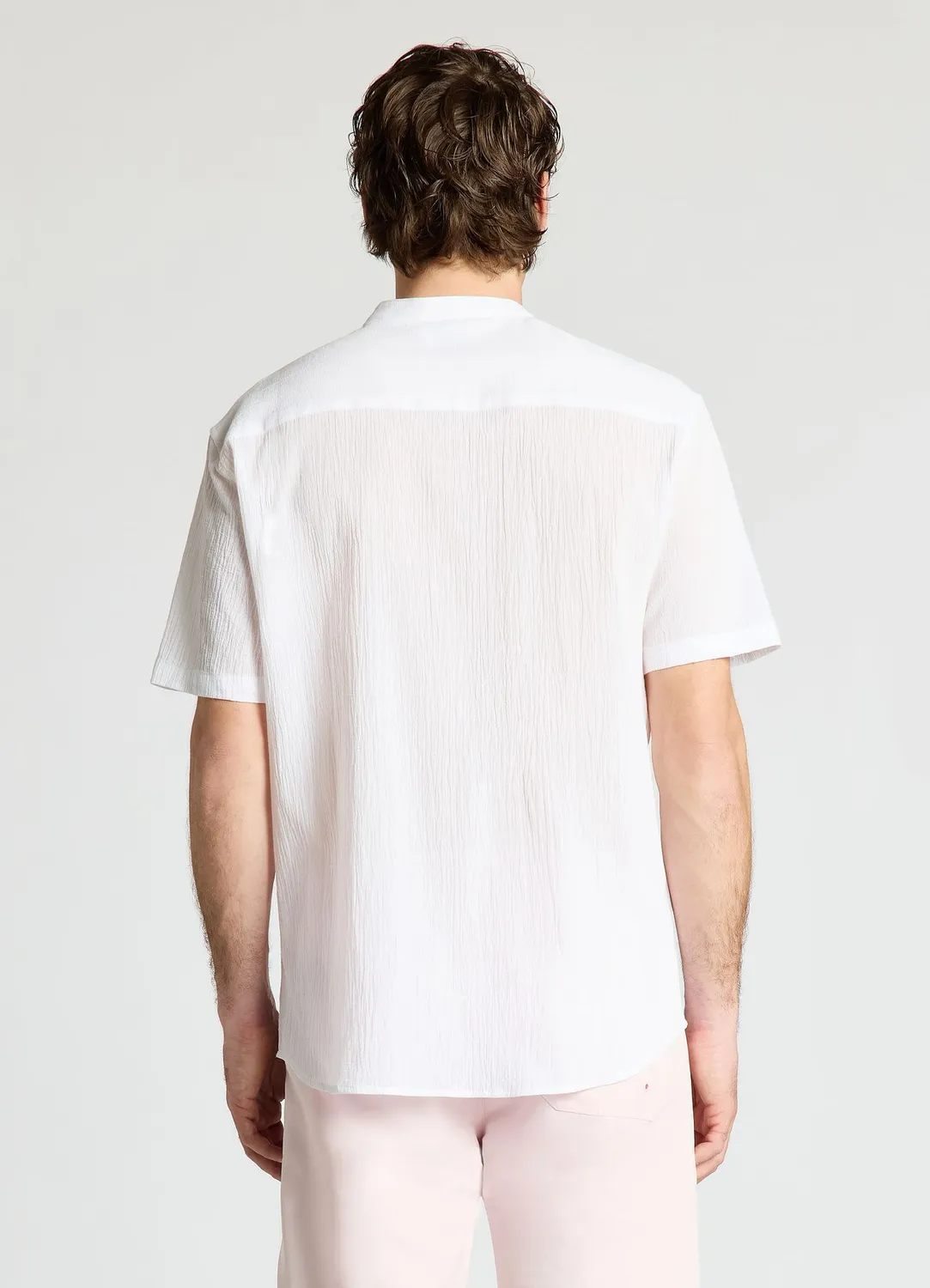 Calliope chemise col coréen homme manches courtes unie