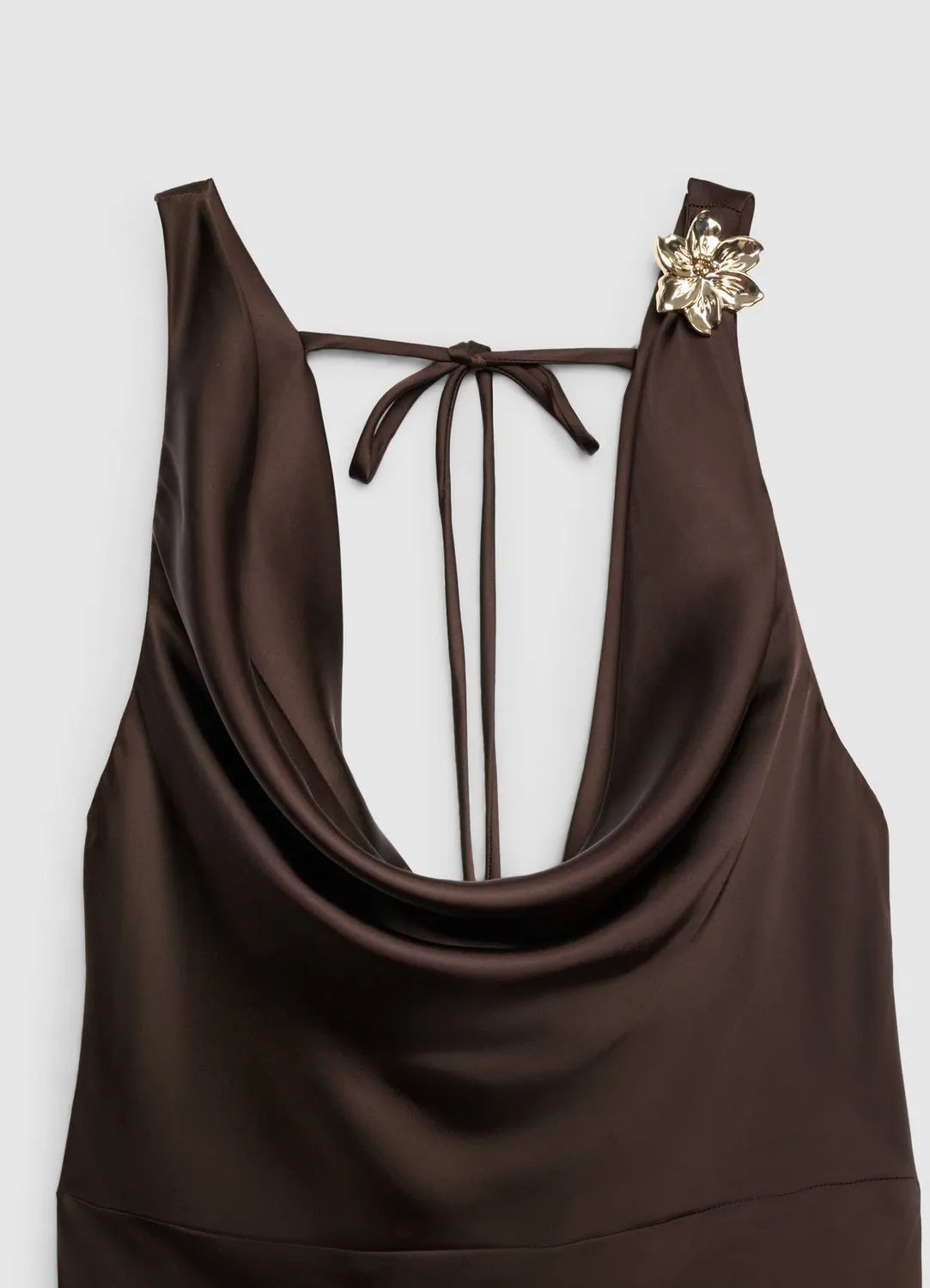 Calliope robe longue satin col drapé dos nu fleur