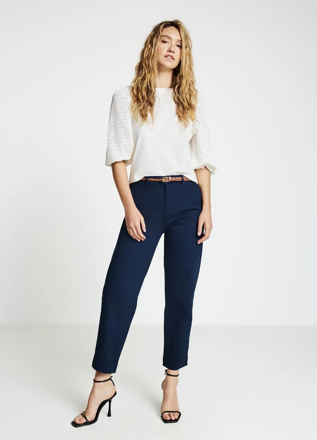 Calliope pantalon chino ceinture tressée femme