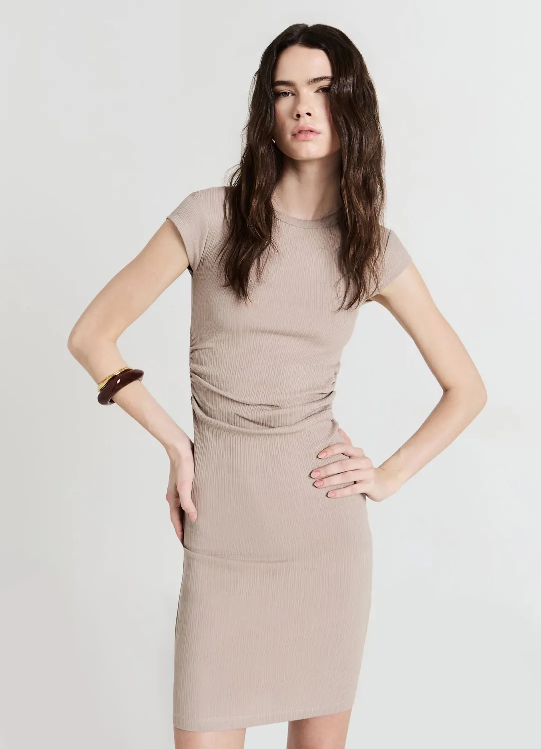 Calliope robe courte femme côtelée manches courtes