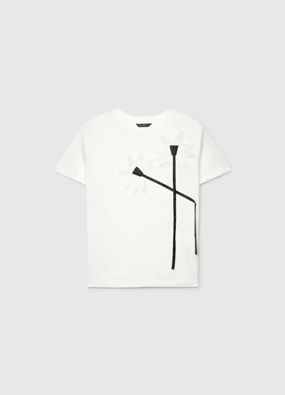 Calliope T-shirt fleurs relief femme manches courtes