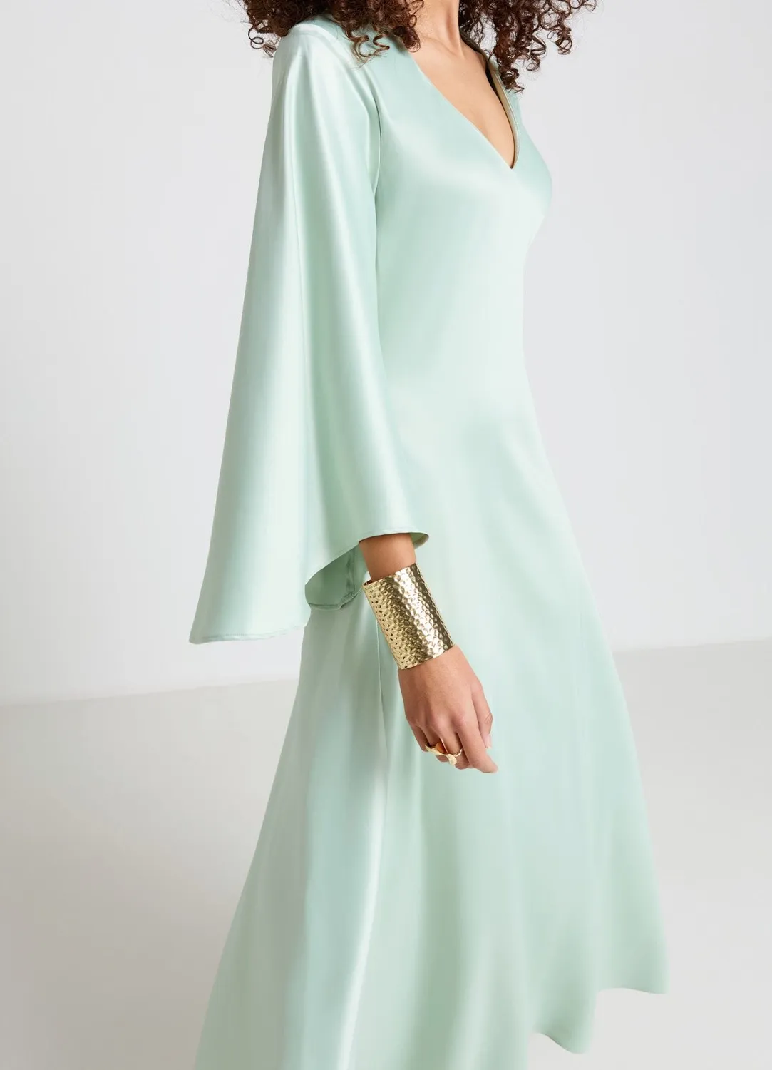Calliope robe longue satin col V femme