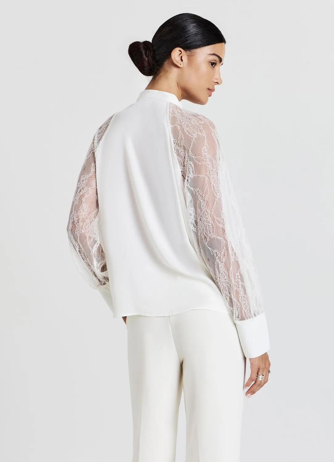 Calliope blouse à nœud femme manches dentelle