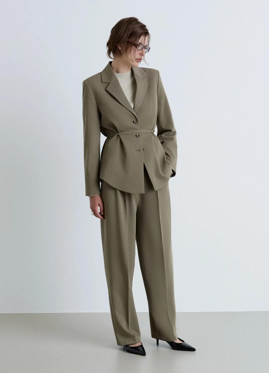 Calliope veste chemise femme unie à boutons ceinturée