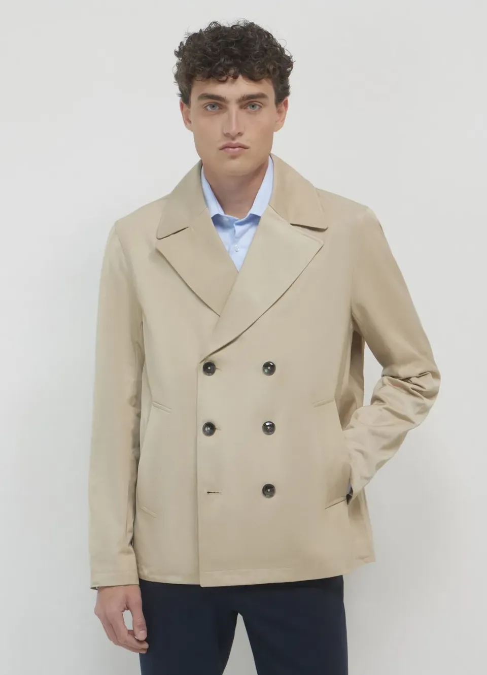 Calliope Trench court boutons homme