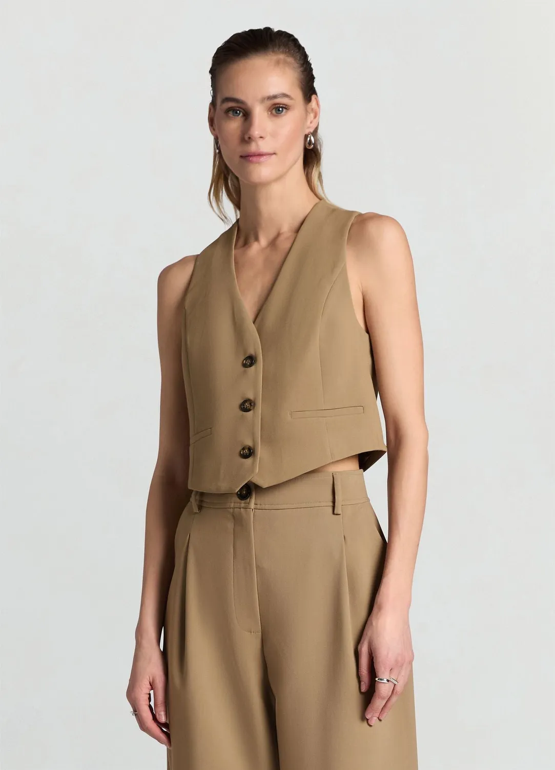 Calliope gilet court femme col V 3 boutons