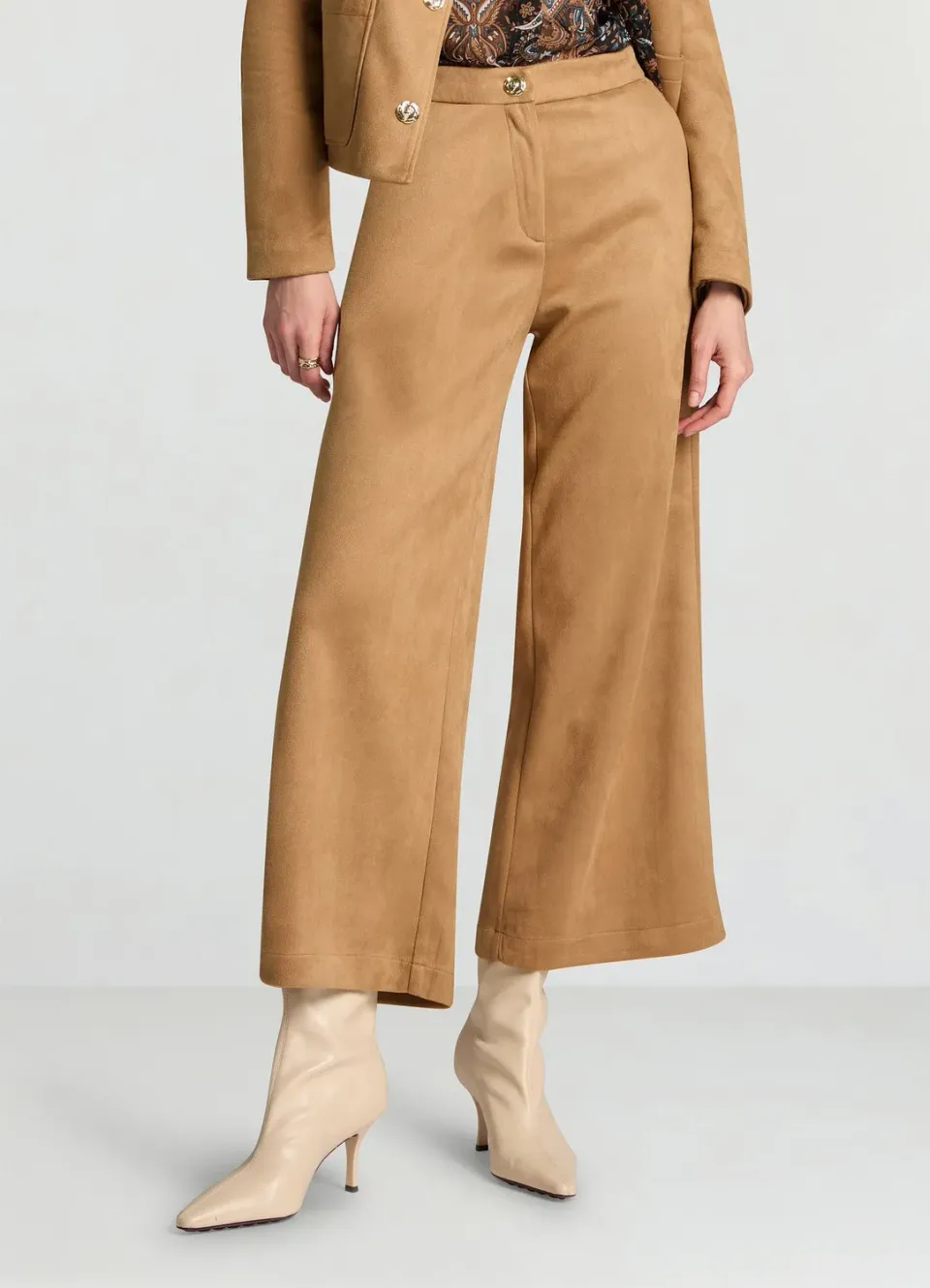 Calliope pantalon culotte femme suédine bouton