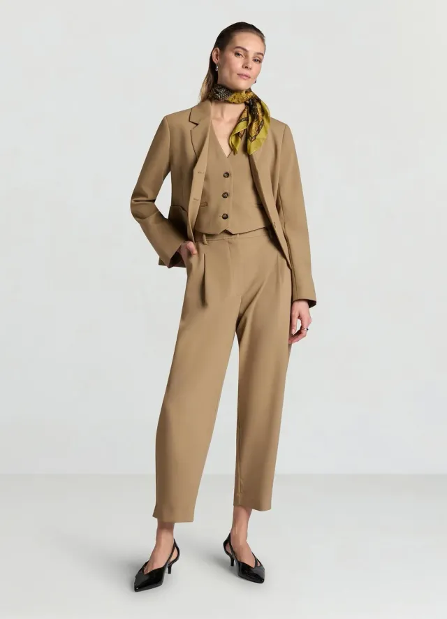 Calliope gilet court femme col V 3 boutons