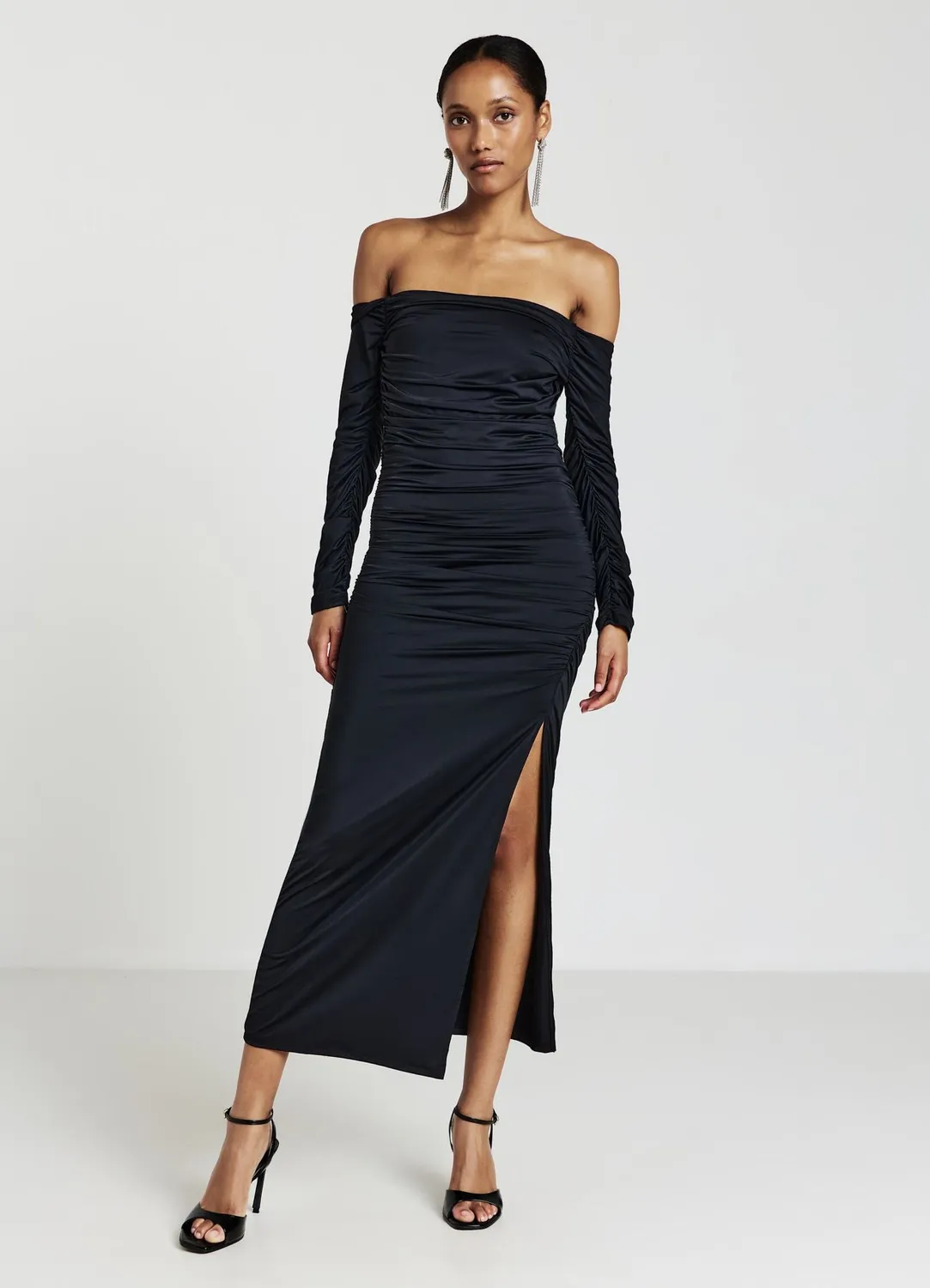 Calliope Atelier robe longue épaules dénudées froncée