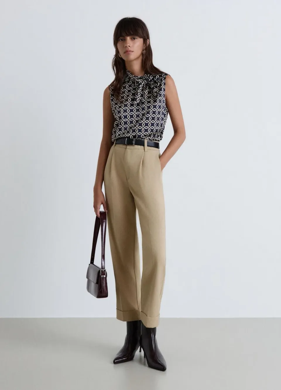 Calliope top col montant femme sans manches nœud