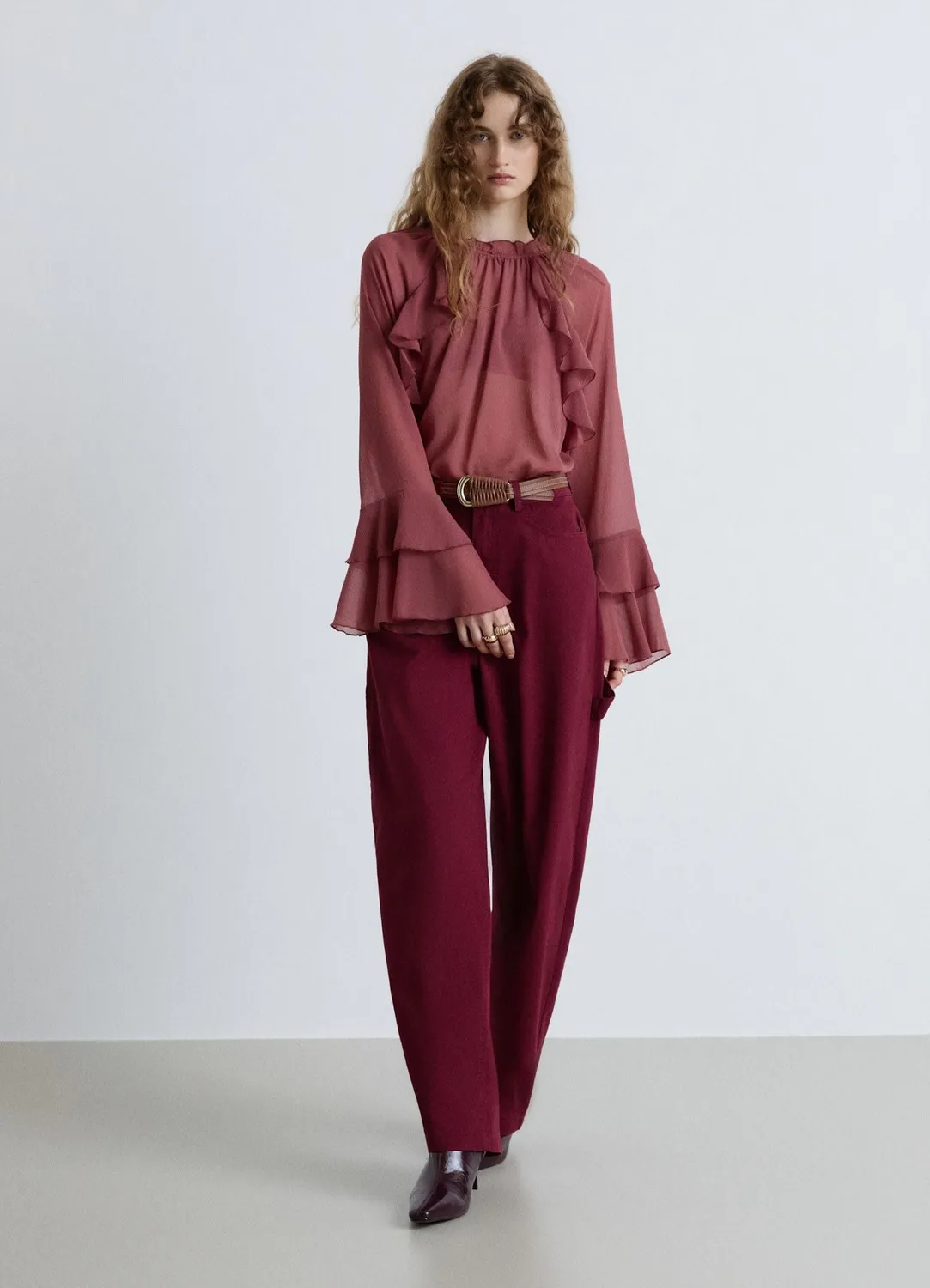 Calliope chemise femme à volants col montant boutons