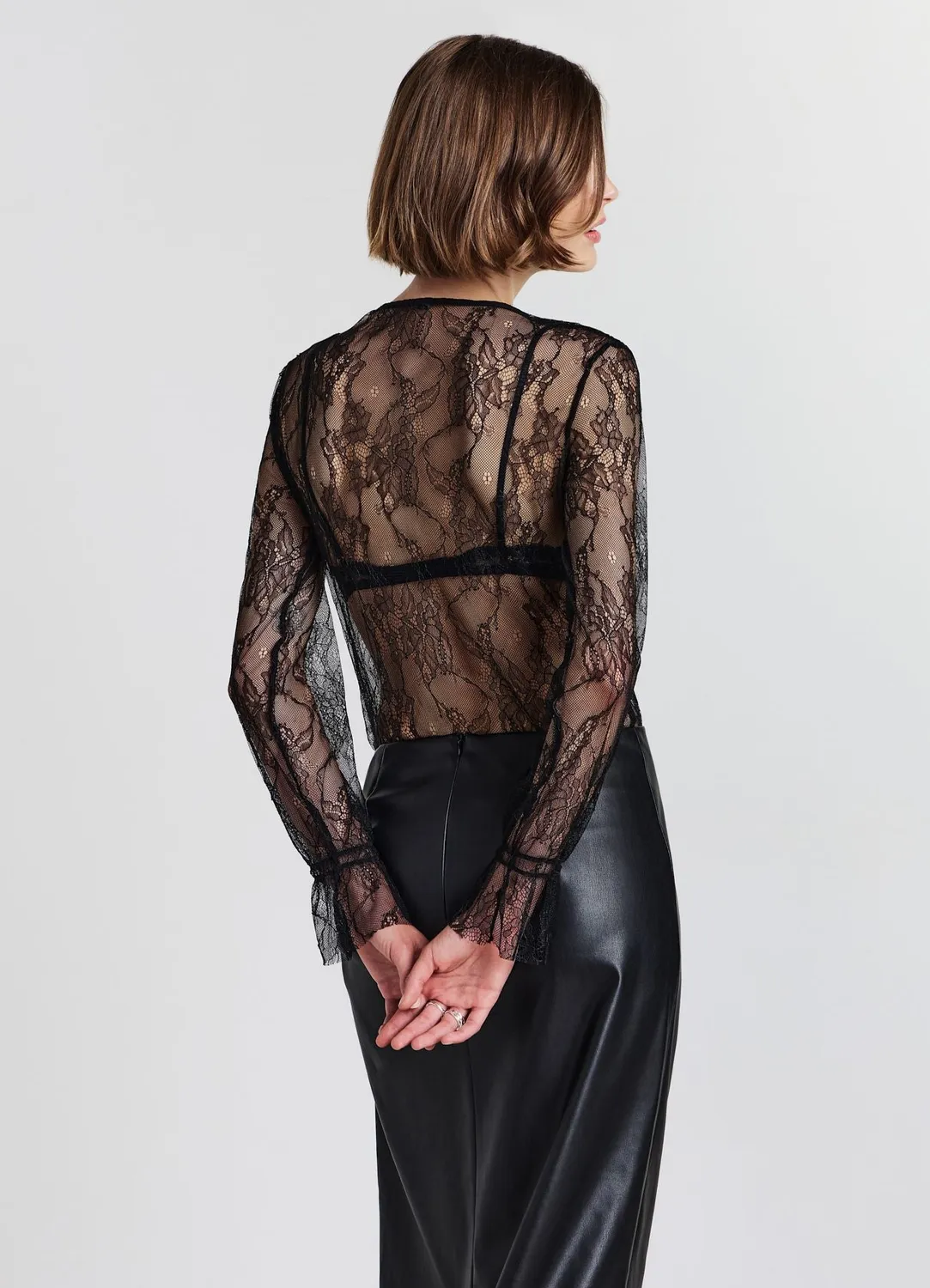 Calliope t-shirt jabot dentelle femme col V