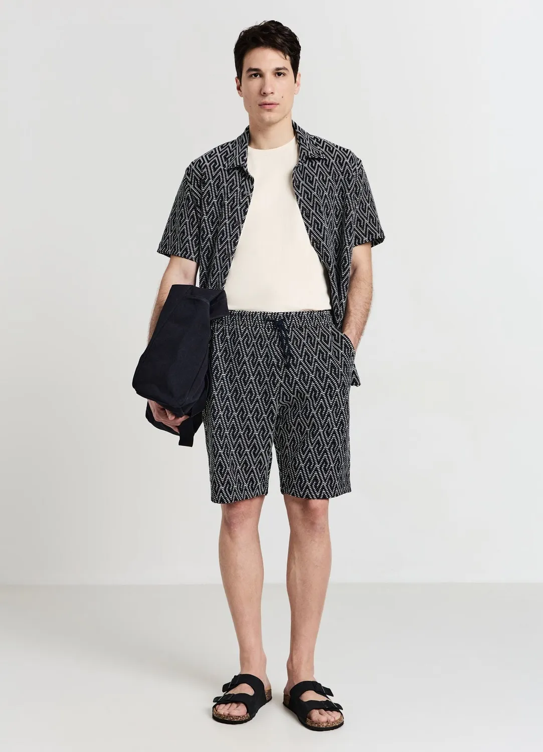 Calliope short sport homme motif géométrique