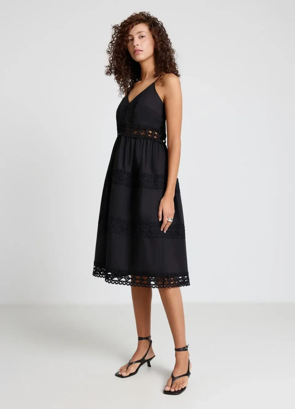 Calliope Robe longue femme bretelles ajourée col V