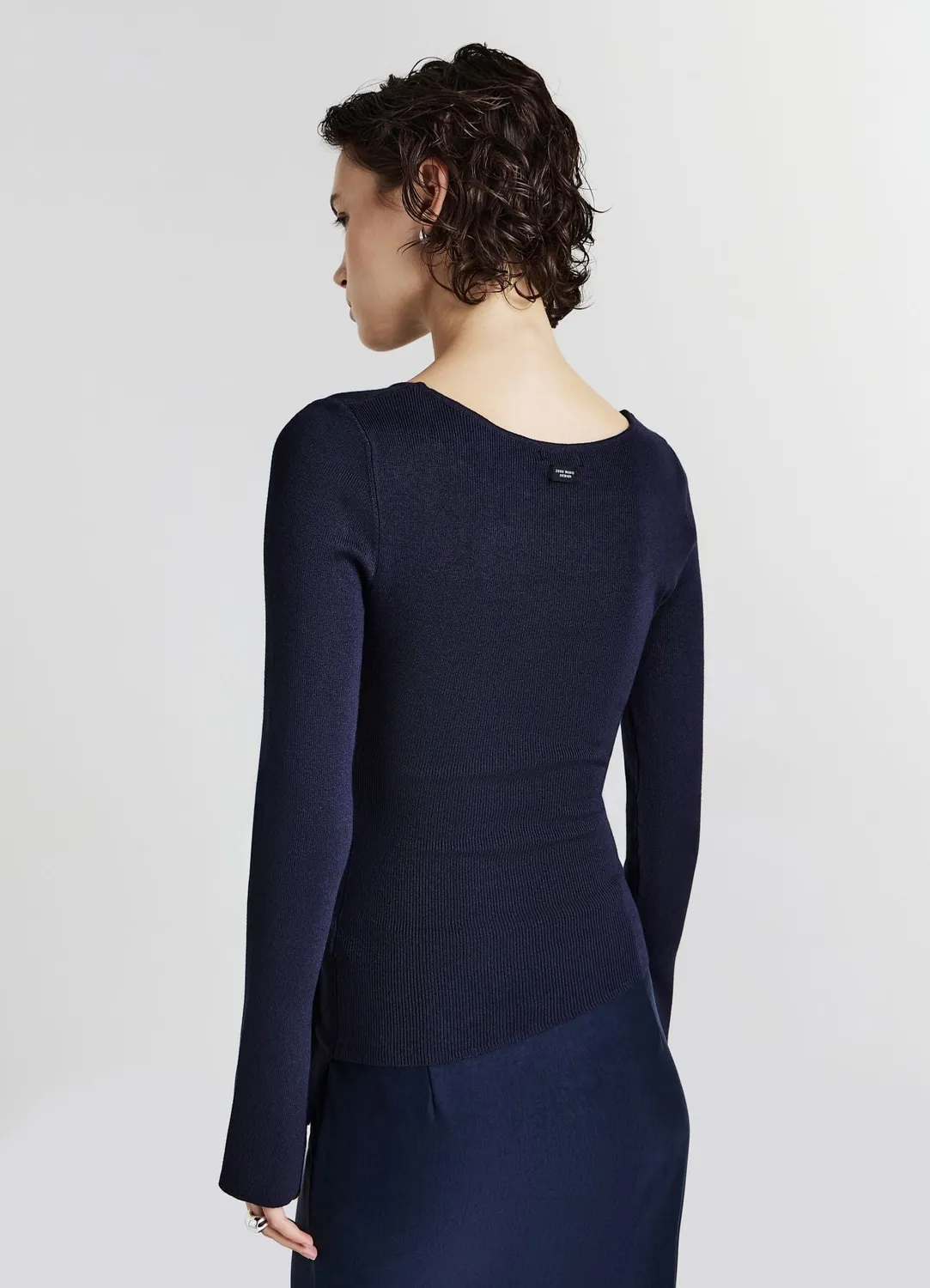 Calliope Pull drapé asymétrique pull femme boutons