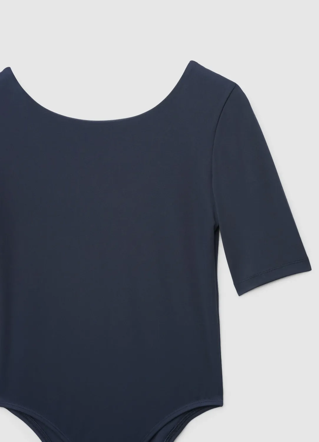 Calliope Body dos nu femme manches courtes