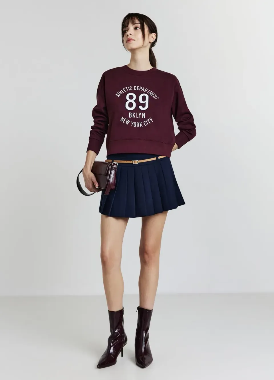 Calliope sweat femme col rond college cropped