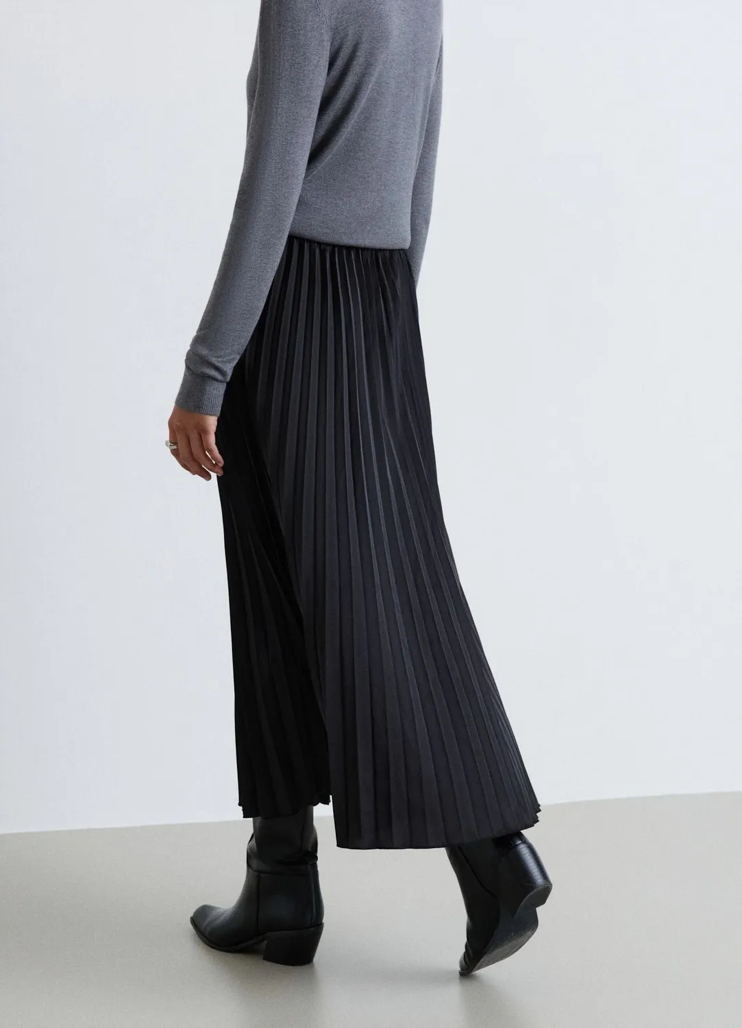 Calliope jupe plissée satinée femme midi unie