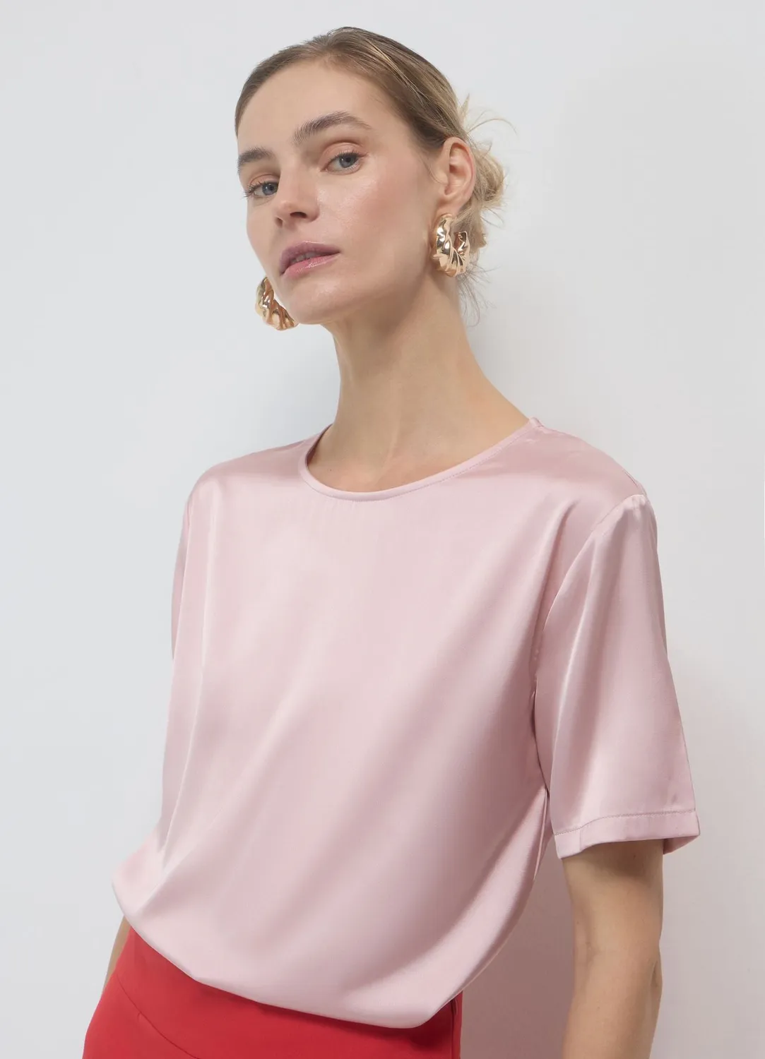 Calliope blouse effet satin manches courtes unie